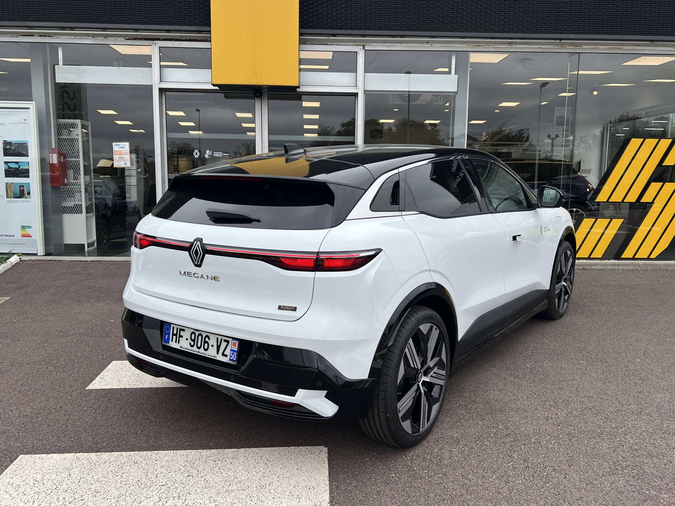 Vente en ligne Renault Megane E-Tech  220 ch autonomie confort GSR2 au prix de 35 990 €