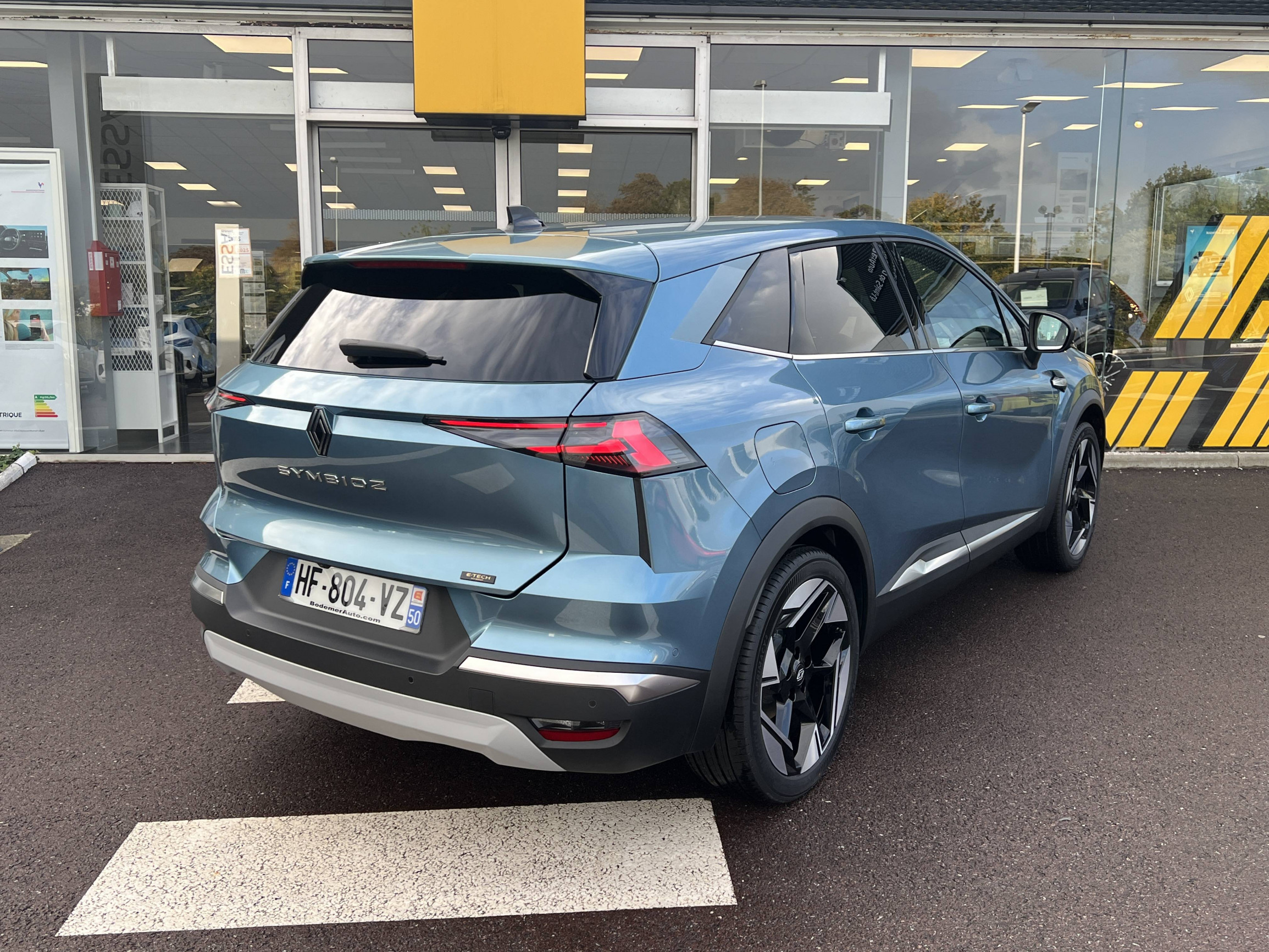 Vente en ligne Renault Symbioz  E-Tech full hybrid 145 au prix de 35 490 €