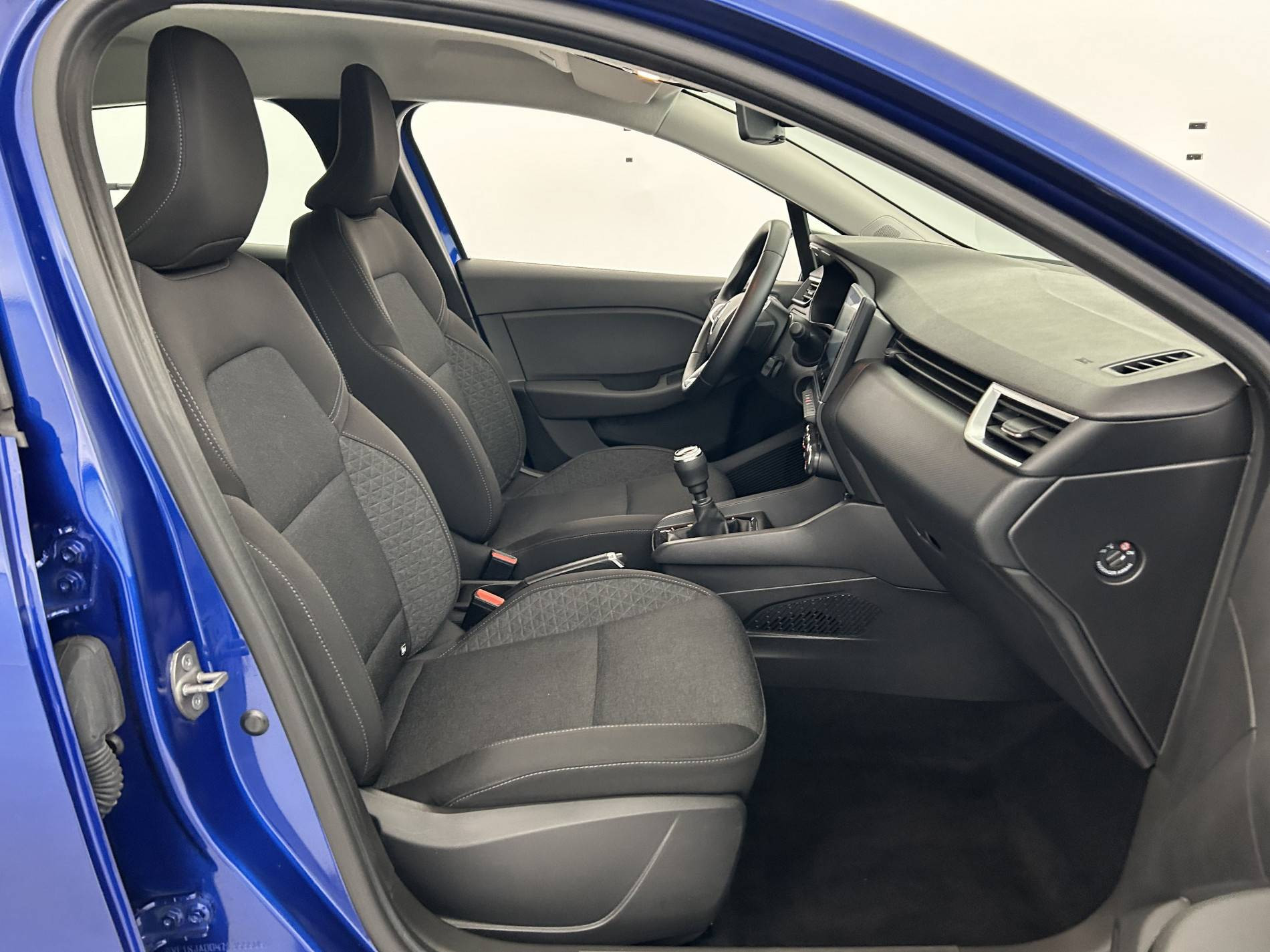 Vente en ligne Renault Clio 5 Clio TCe 90 au prix de 14 990 €