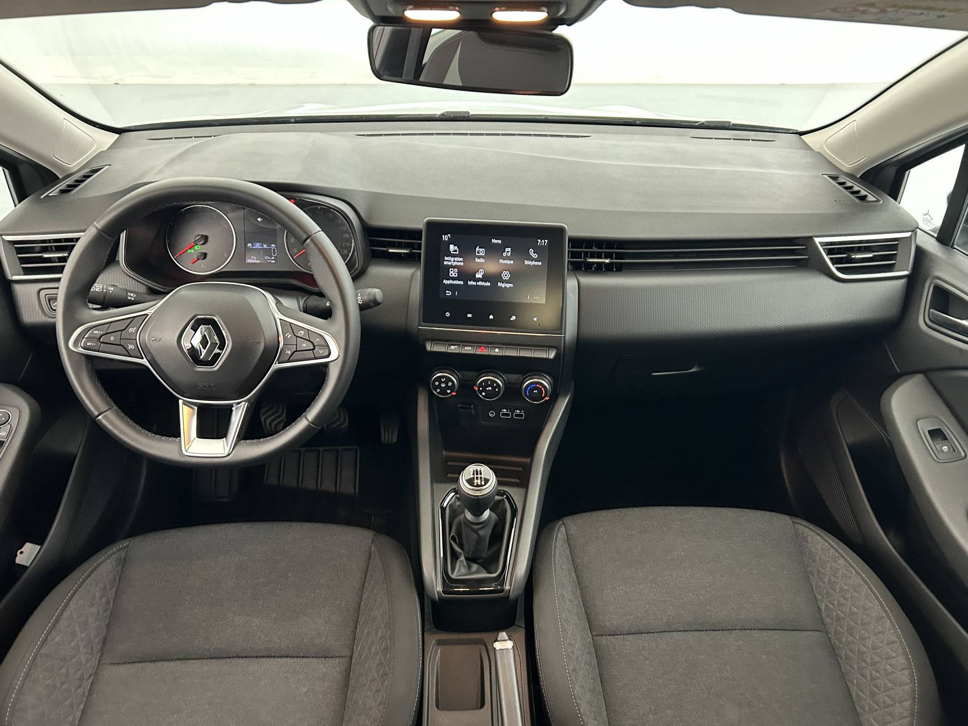 Vente en ligne Renault Clio 5 Clio TCe 90 au prix de 14 990 €