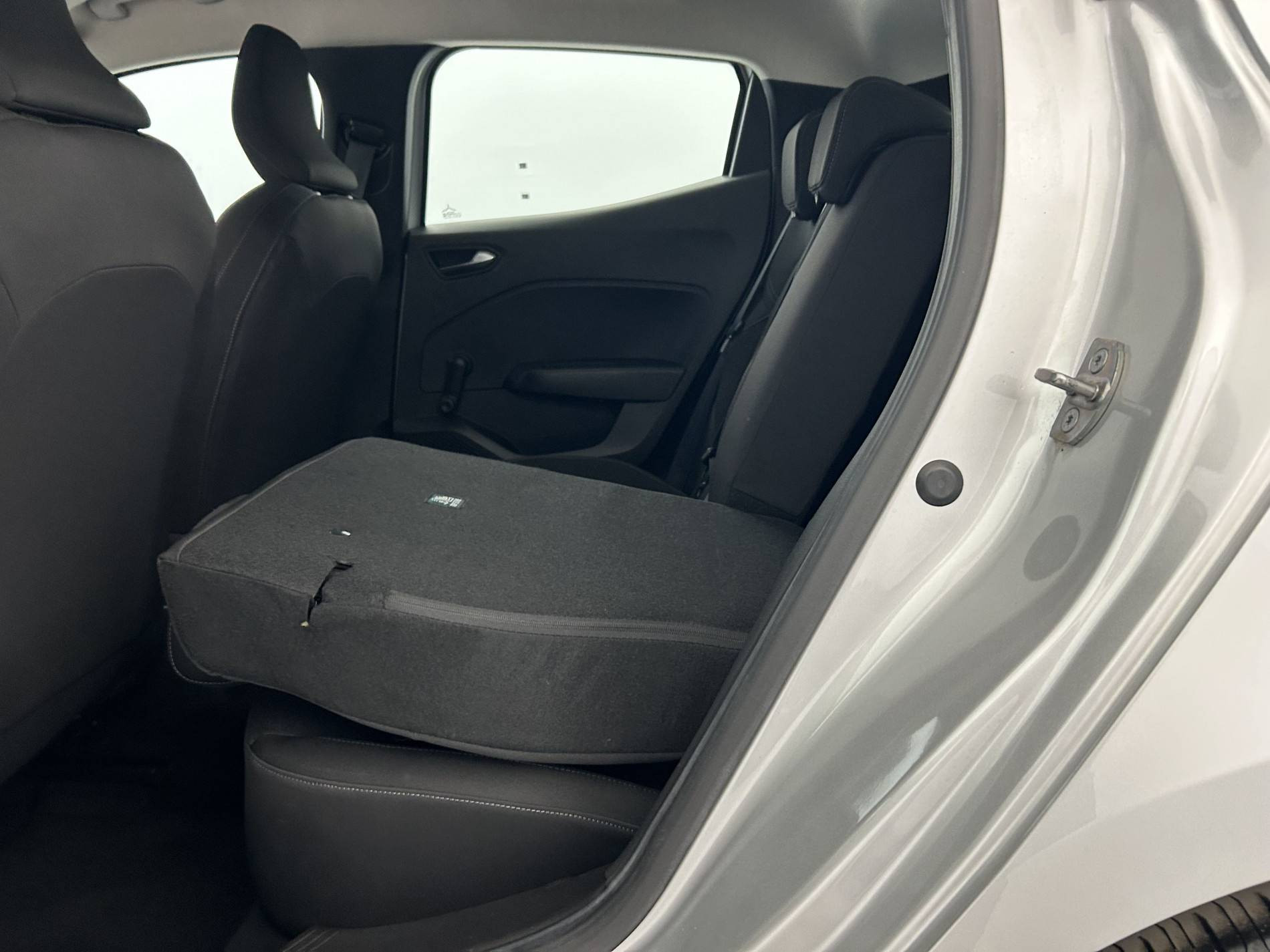 Vente en ligne Renault Clio 5 Clio TCe 90 au prix de 14 990 €