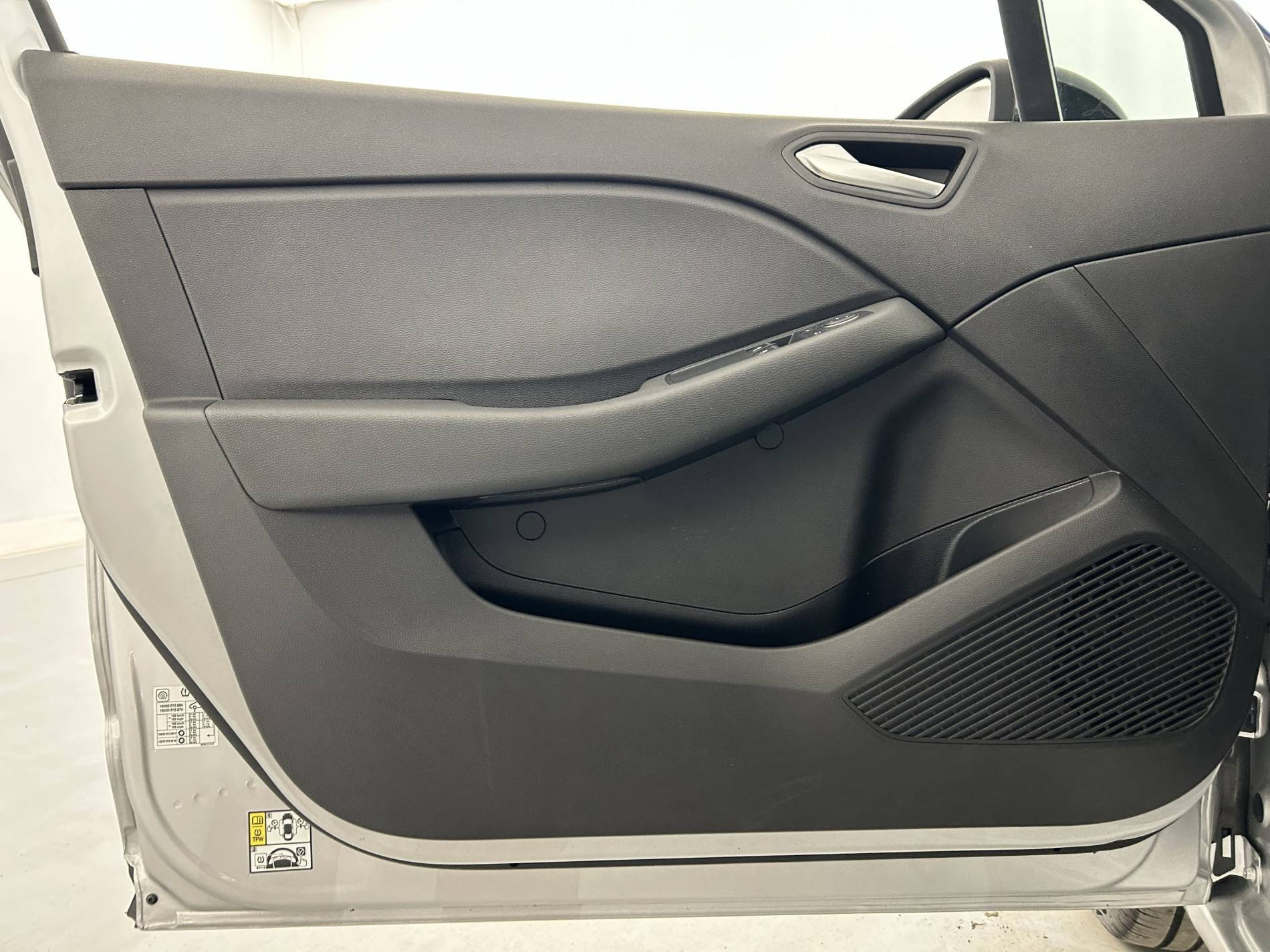 Vente en ligne Renault Clio 5 Clio TCe 90 au prix de 14 990 €