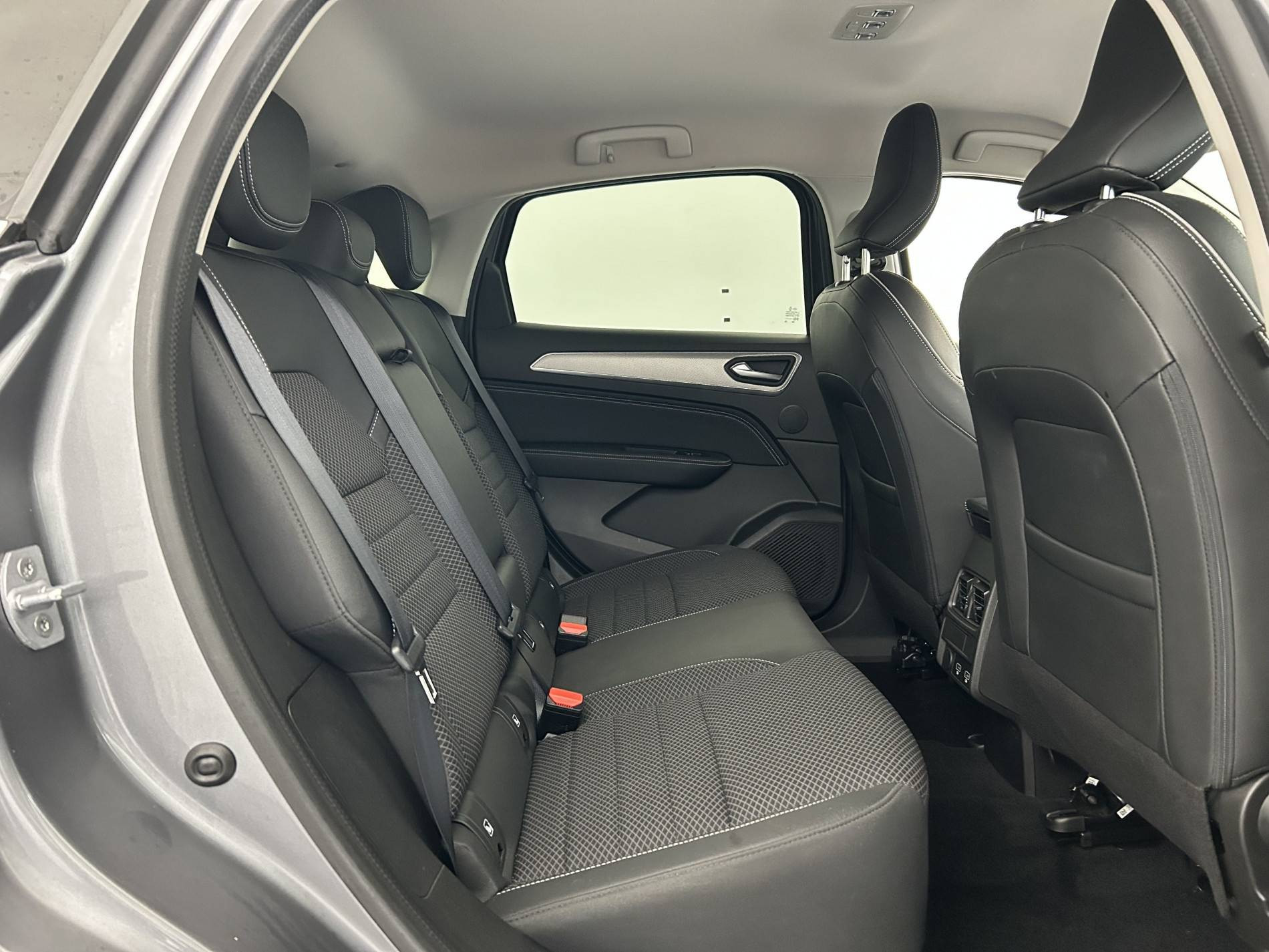 Vente en ligne Renault Arkana  E-Tech 145 - 21B au prix de 19 990 €