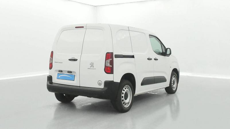 Vente en ligne Peugeot Partner Fourgon  STANDARD 1000 KG PURETECH 110 S&S BVM6 au prix de 16 990 €