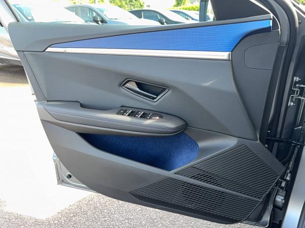 Vente en ligne Renault Megane E-Tech  220 ch autonomie confort au prix de 40 990 €
