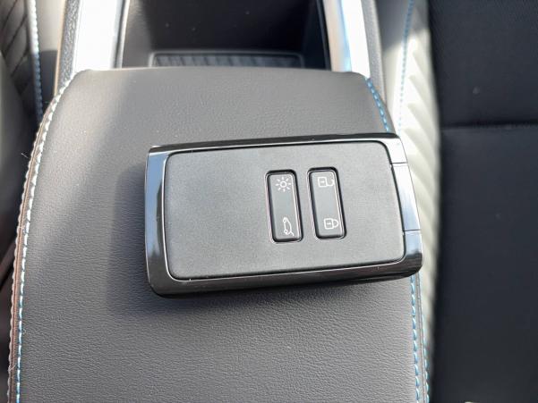 Vente en ligne Renault Megane E-Tech  220 ch autonomie confort au prix de 40 990 €