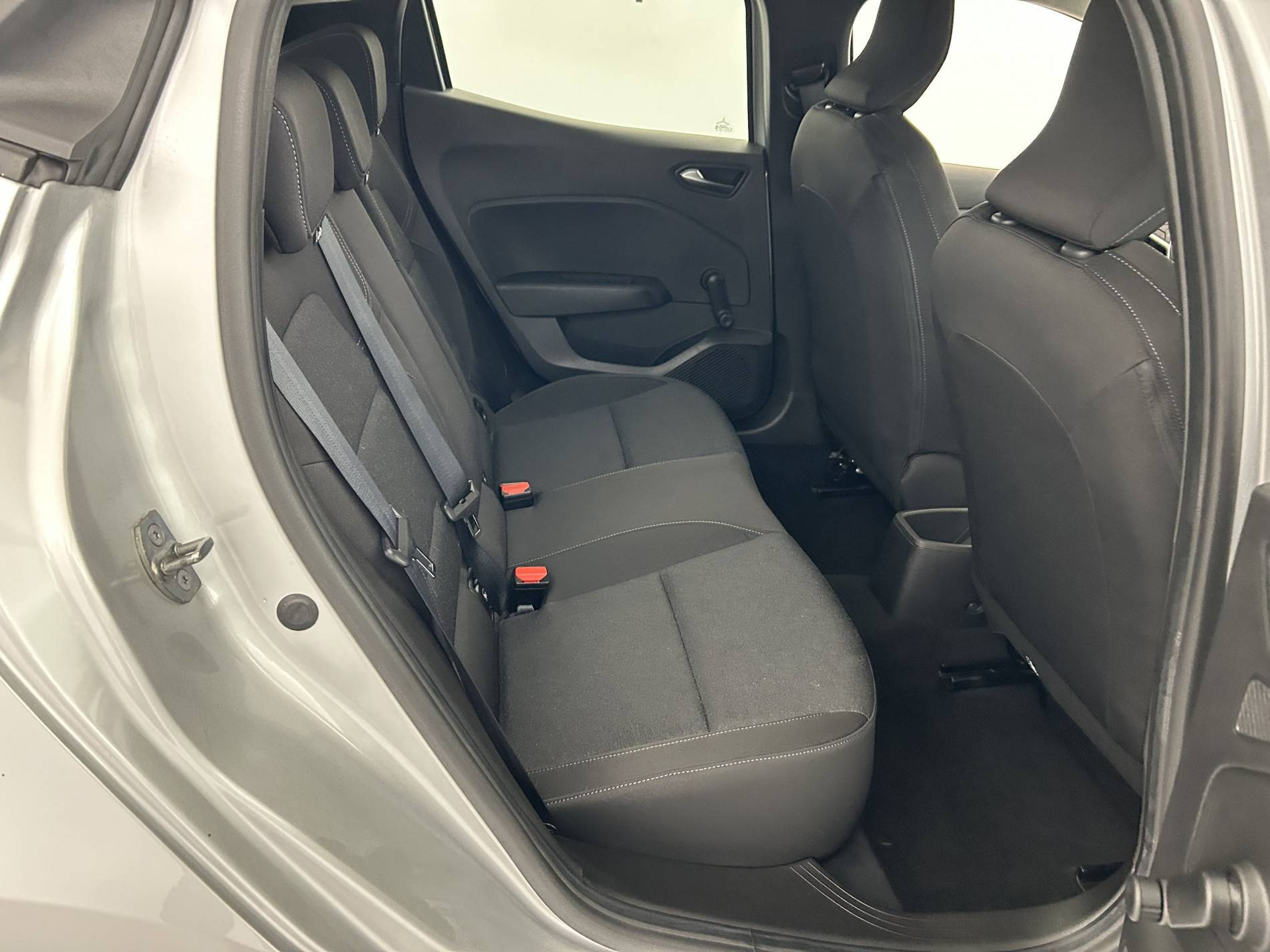 Vente en ligne Renault Clio 5 Clio TCe 90 au prix de 14 990 €