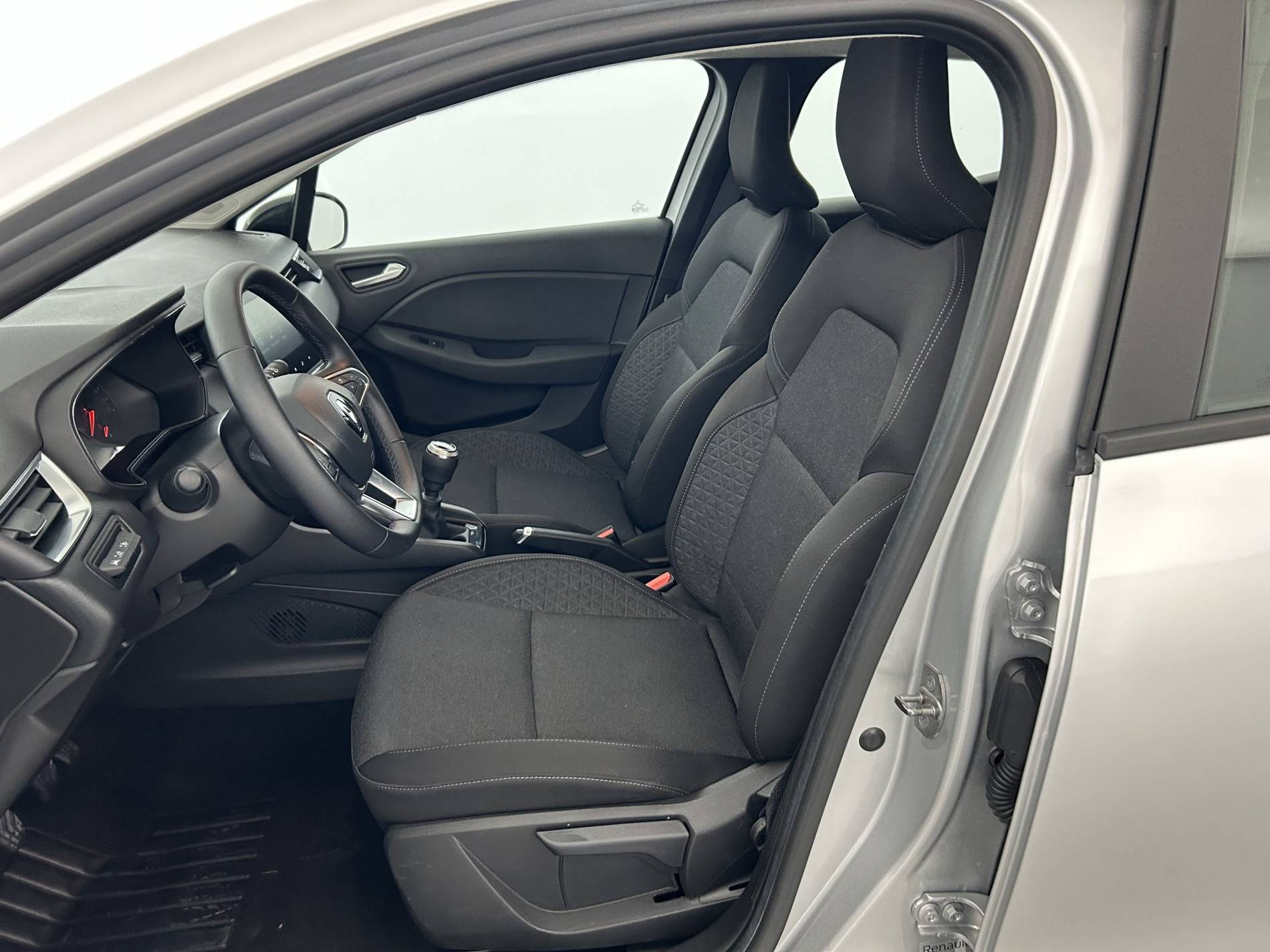 Vente en ligne Renault Clio 5 Clio TCe 90 au prix de 14 990 €