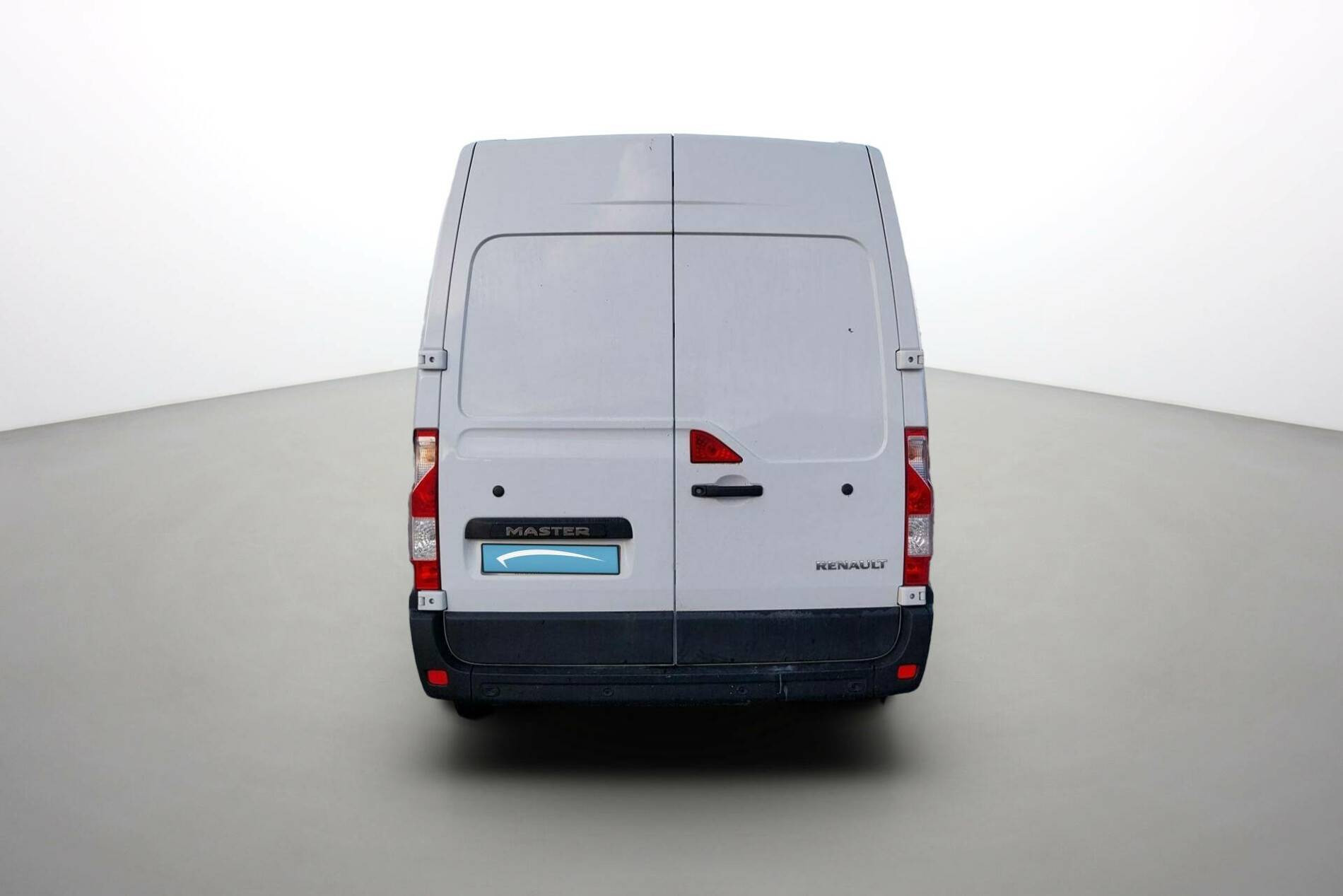 Vente en ligne Renault Master Fourgon MASTER CA TRAC F3300 L2H2 BLUE DCI 135 au prix de 24 990 €