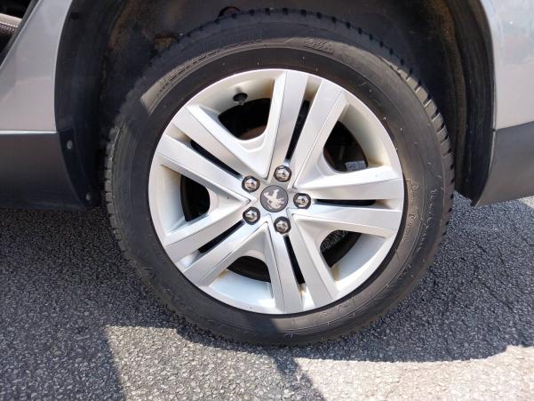 Vente en ligne Peugeot 2008  1.6 BlueHDi 100ch BVM5 au prix de 11 990 €