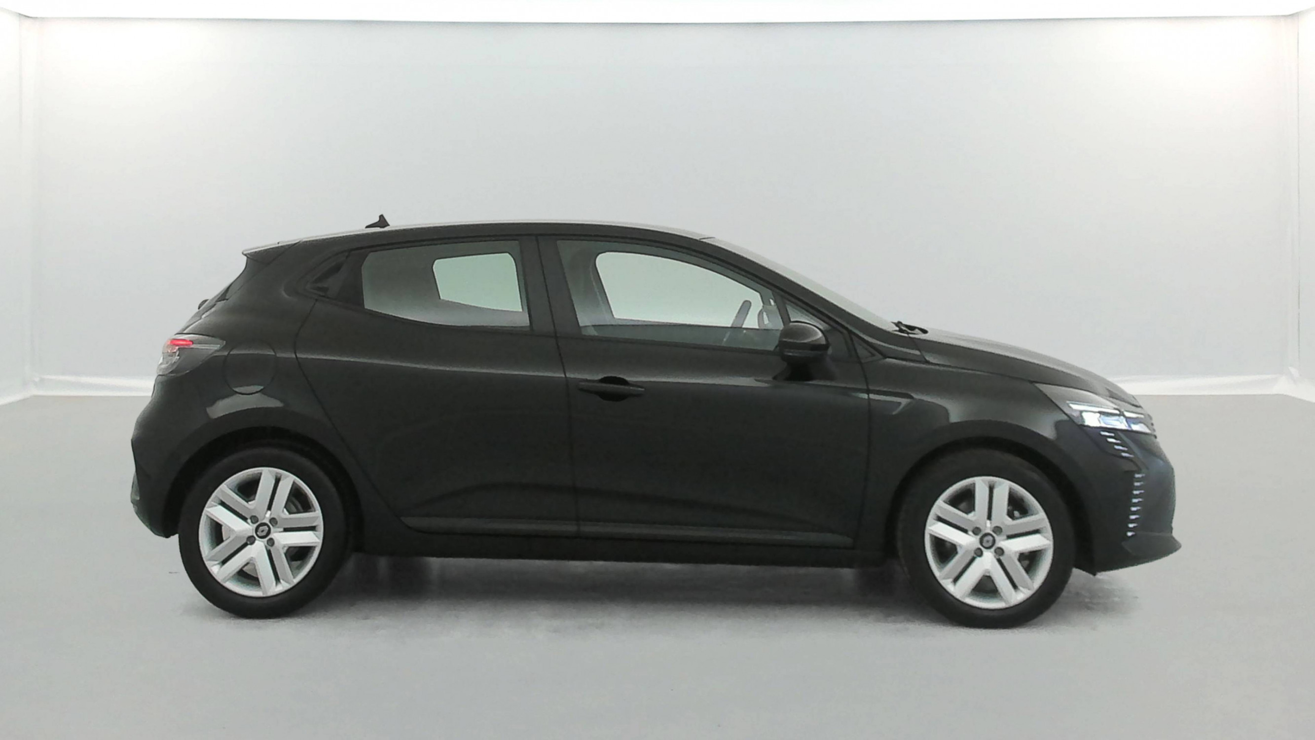 Vente en ligne Renault Clio 5 Clio E-Tech full hybrid 145 ch GSR2 au prix de 20 490 €