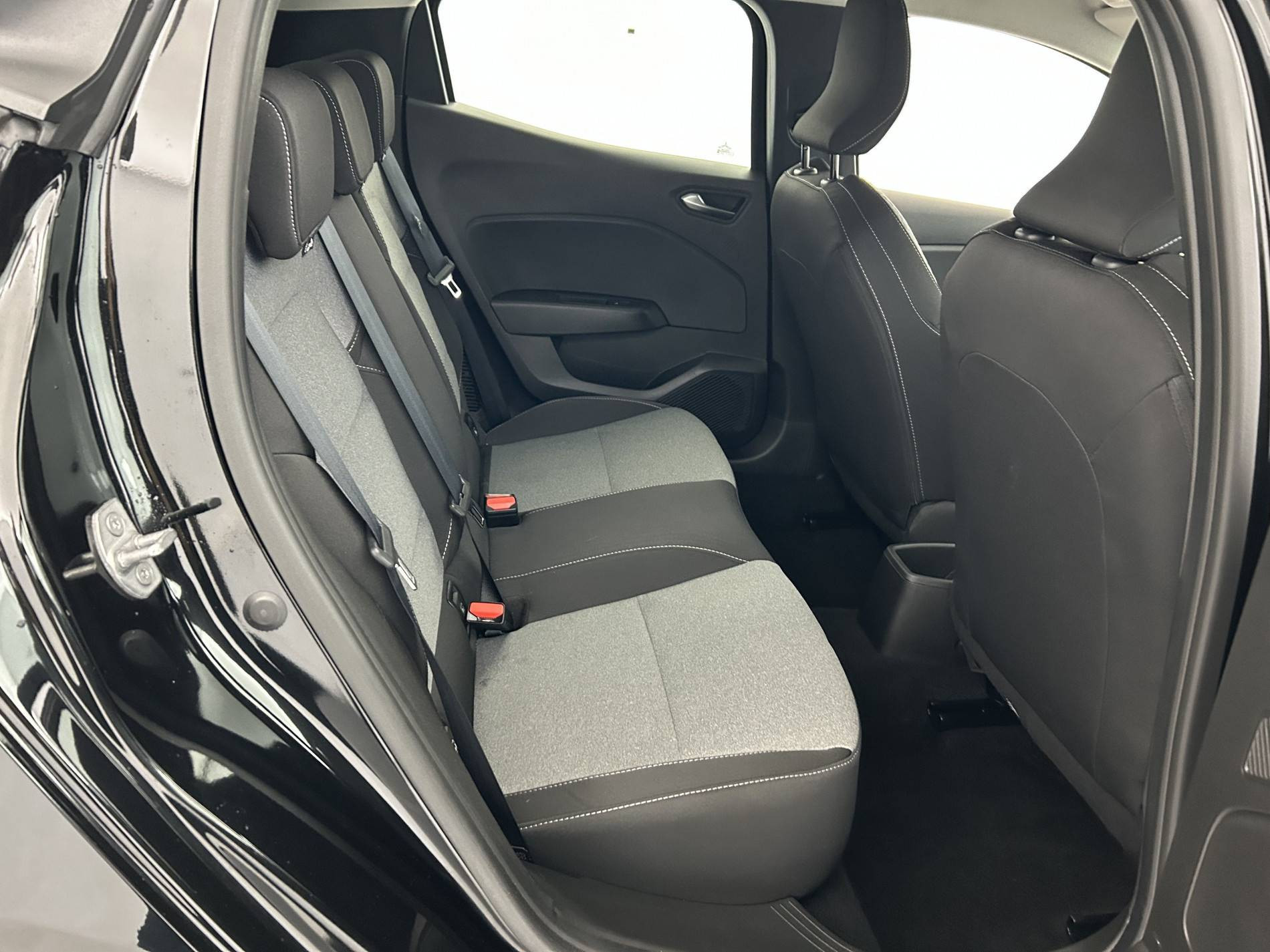 Vente en ligne Renault Clio 5 Clio E-Tech full hybrid 145 ch GSR2 au prix de 20 490 €