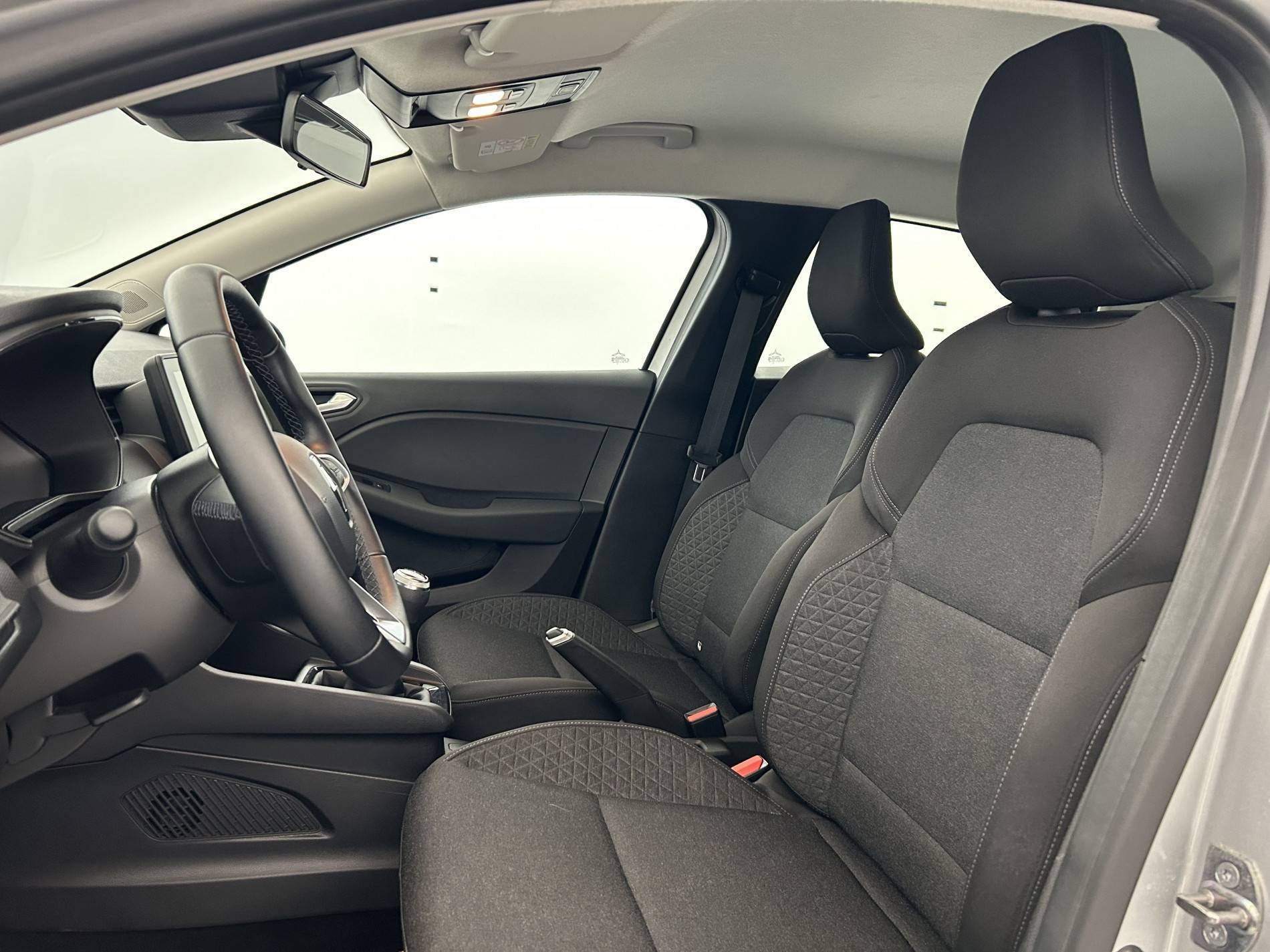 Vente en ligne Renault Clio 5 Clio TCe 90 au prix de 14 290 €