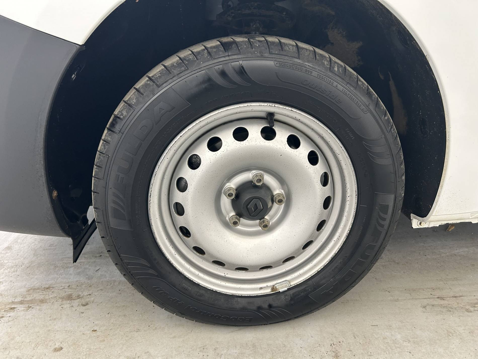 Vente en ligne Renault Kangoo Express  BLUE DCI 80 au prix de 11 490 €