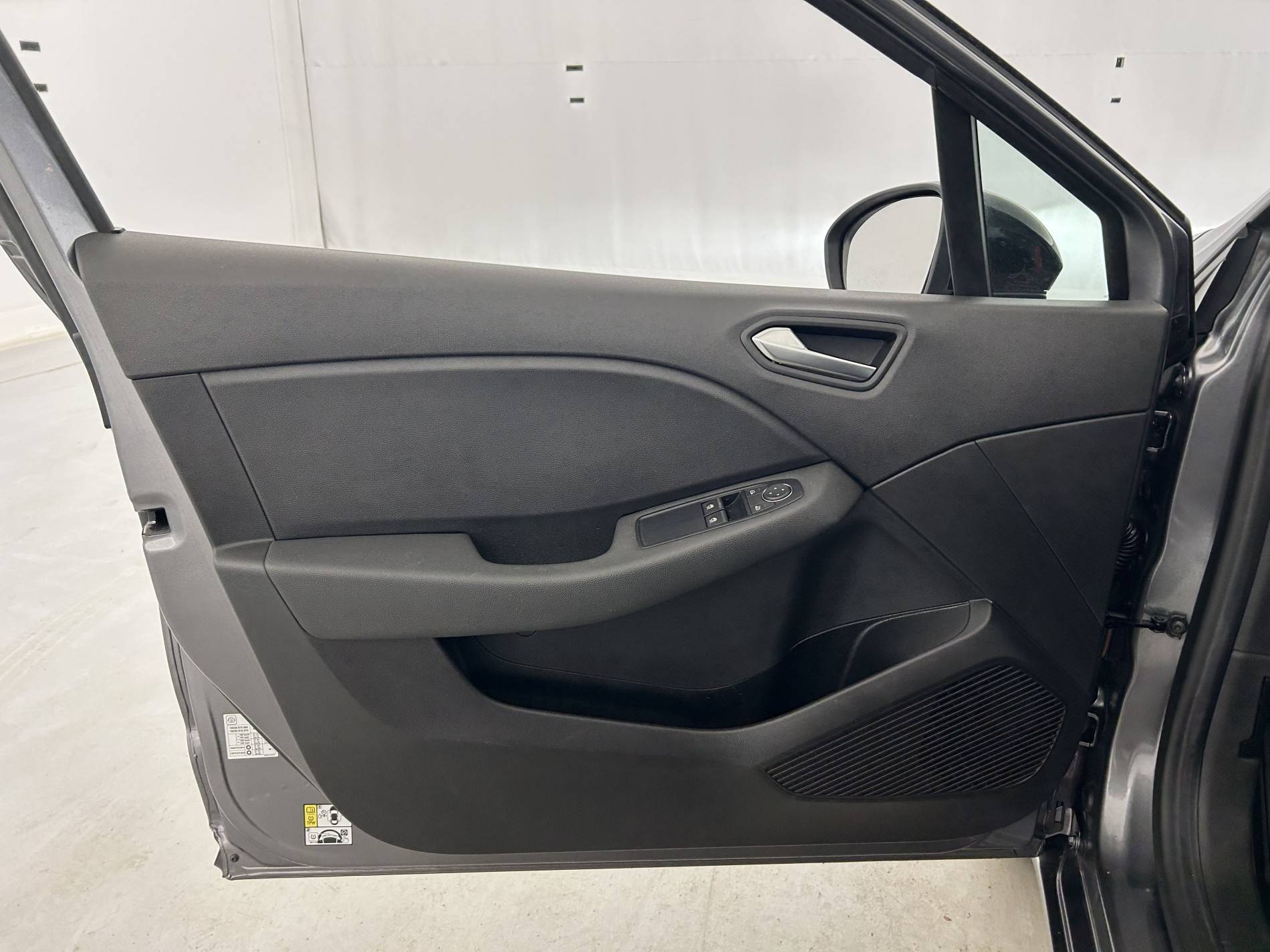 Vente en ligne Renault Clio 5 Clio TCe 90 au prix de 14 490 €