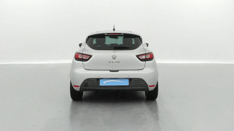 Vente en ligne Renault Clio 4 Clio TCe 90 au prix de 12 100 €