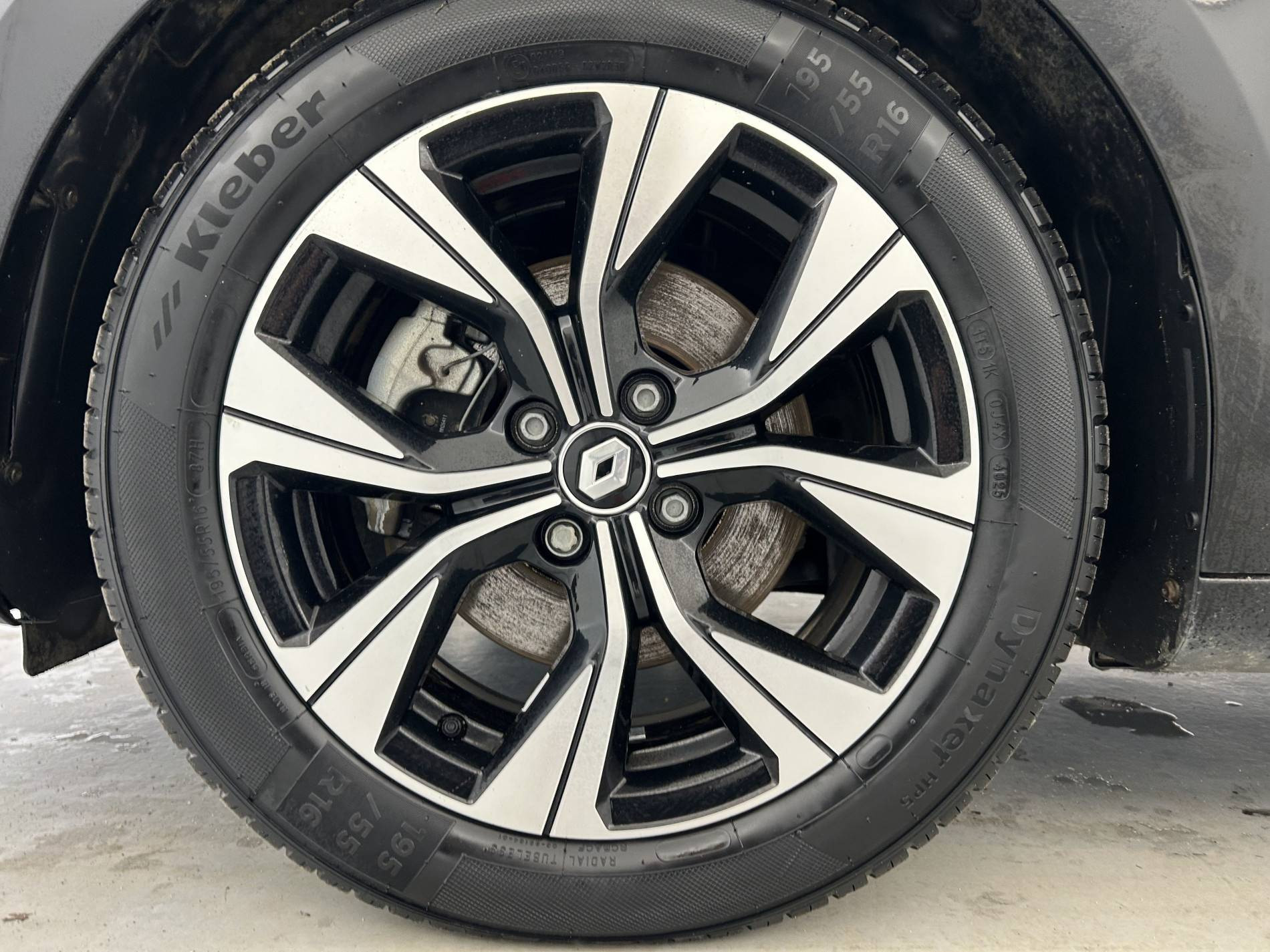 Vente en ligne Renault Clio 5 Clio E-Tech 140 - 21N au prix de 12 990 €