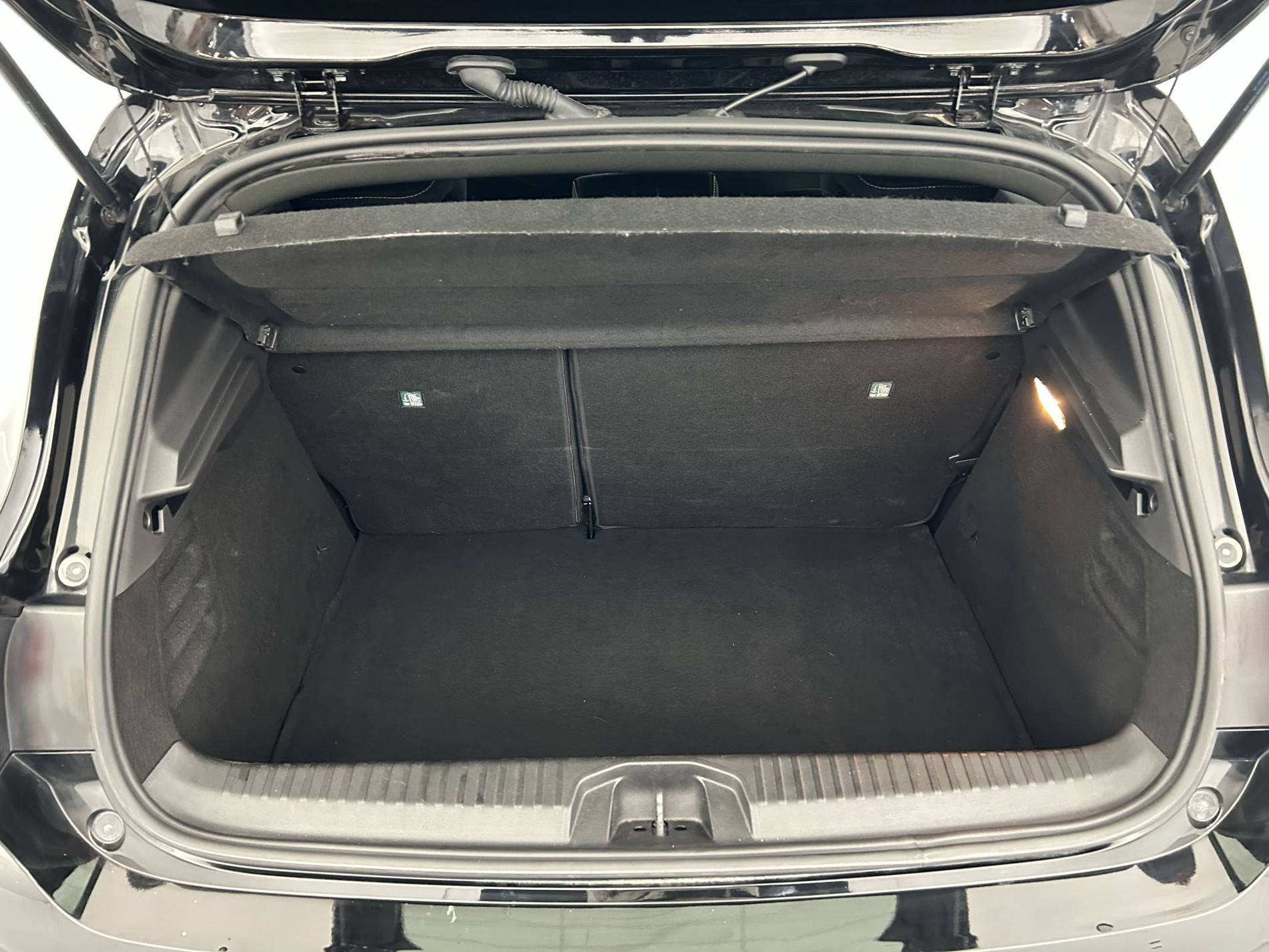 Vente en ligne Renault Clio 5 Clio E-Tech 140 - 21N au prix de 12 990 €