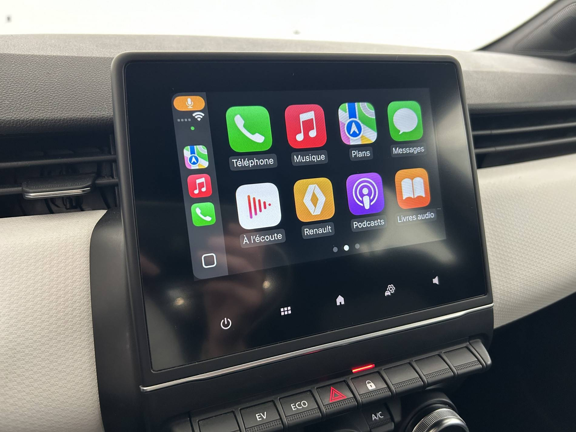 Vente en ligne Renault Clio 5 Clio E-Tech 140 - 21N au prix de 12 990 €