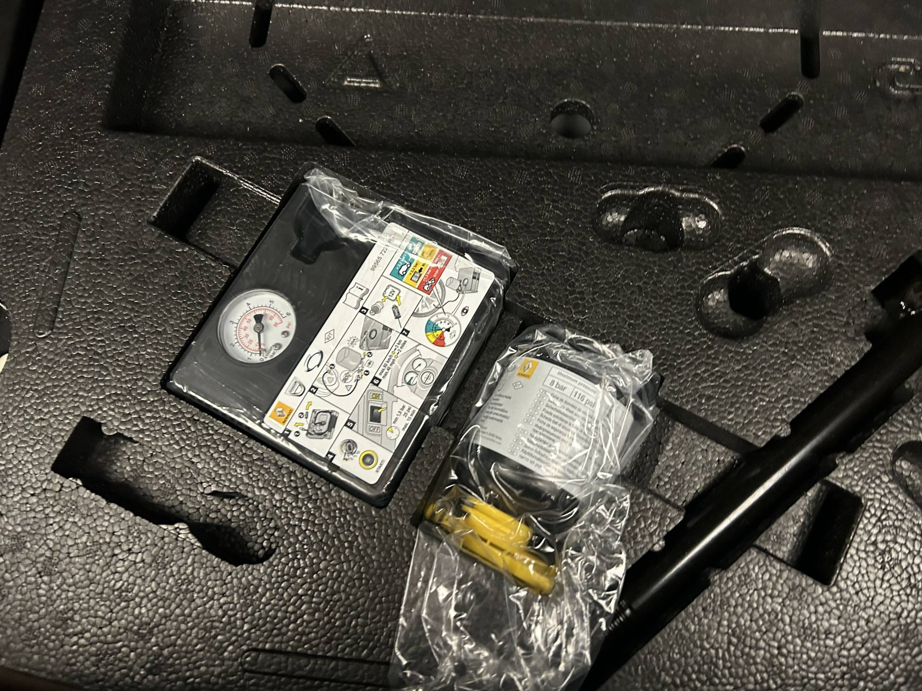 Vente en ligne Renault Clio 5 Clio E-Tech 140 - 21N au prix de 12 990 €