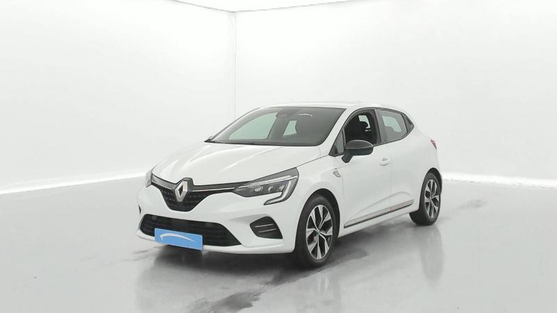 Vente en ligne Renault Clio 5 Clio E-Tech 140 au prix de 17 990 €