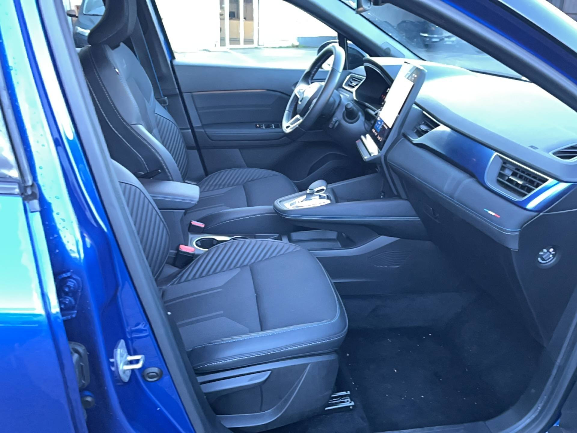 Vente en ligne Renault Captur  E-Tech full hybrid 145 ch au prix de 27 990 €