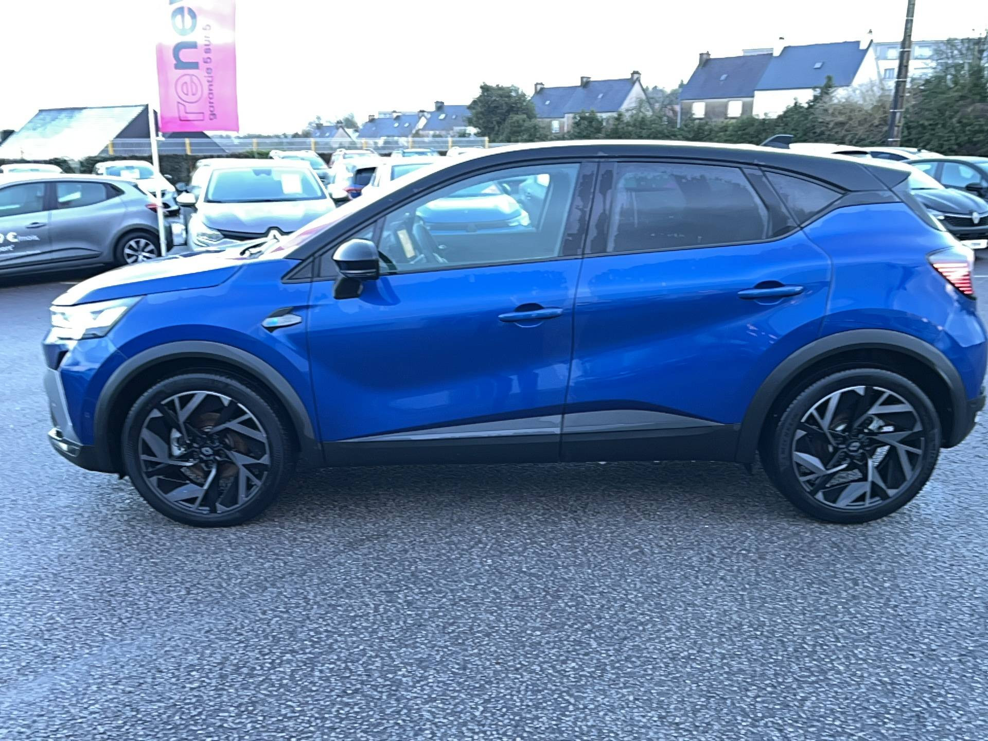 Vente en ligne Renault Captur  E-Tech full hybrid 145 ch au prix de 27 990 €
