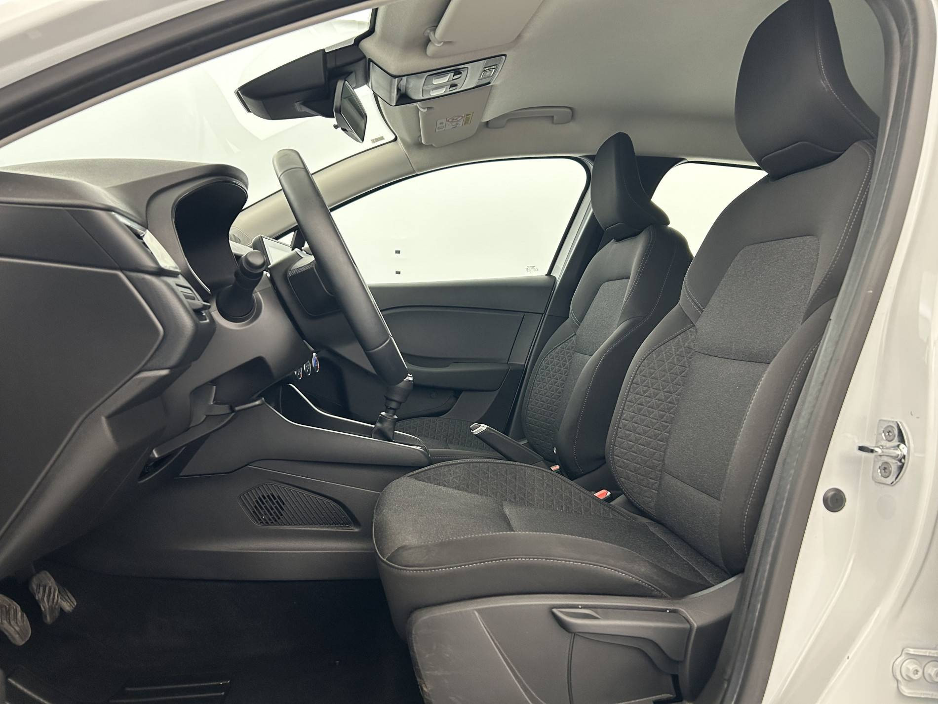 Vente en ligne Renault Clio 5 Clio TCe 90 - 21N au prix de 12 990 €