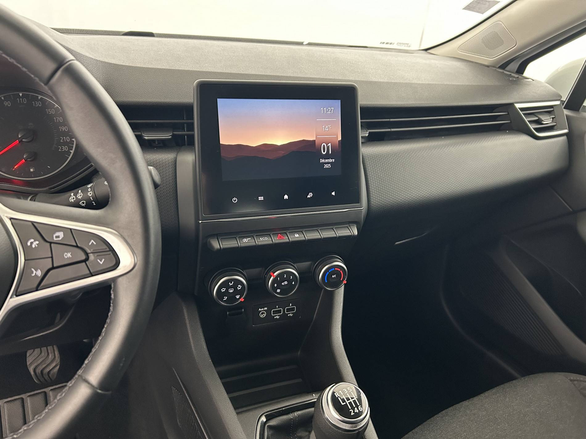 Vente en ligne Renault Clio 5 Clio TCe 90 - 21N au prix de 12 990 €