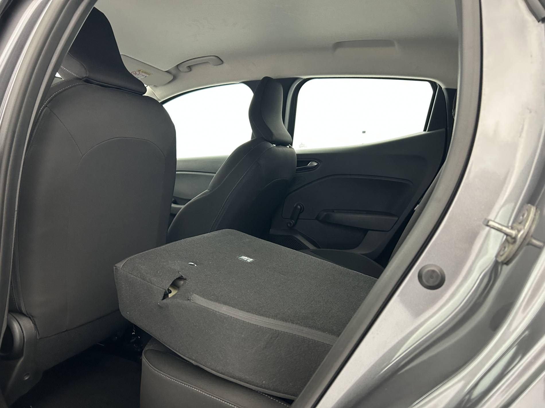 Vente en ligne Renault Clio 5 Clio TCe 90 au prix de 13 990 €