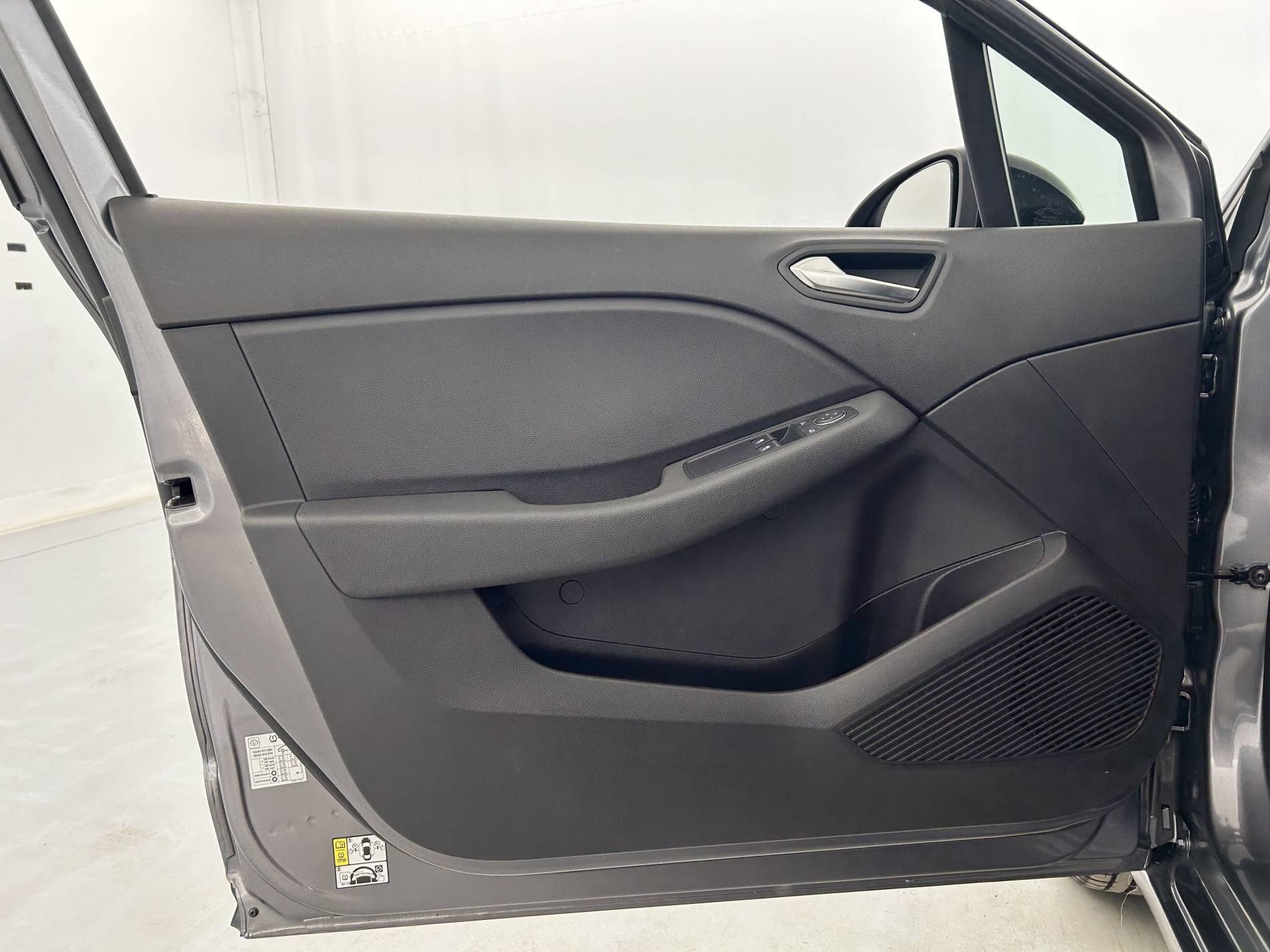 Vente en ligne Renault Clio 5 Clio TCe 90 au prix de 13 990 €