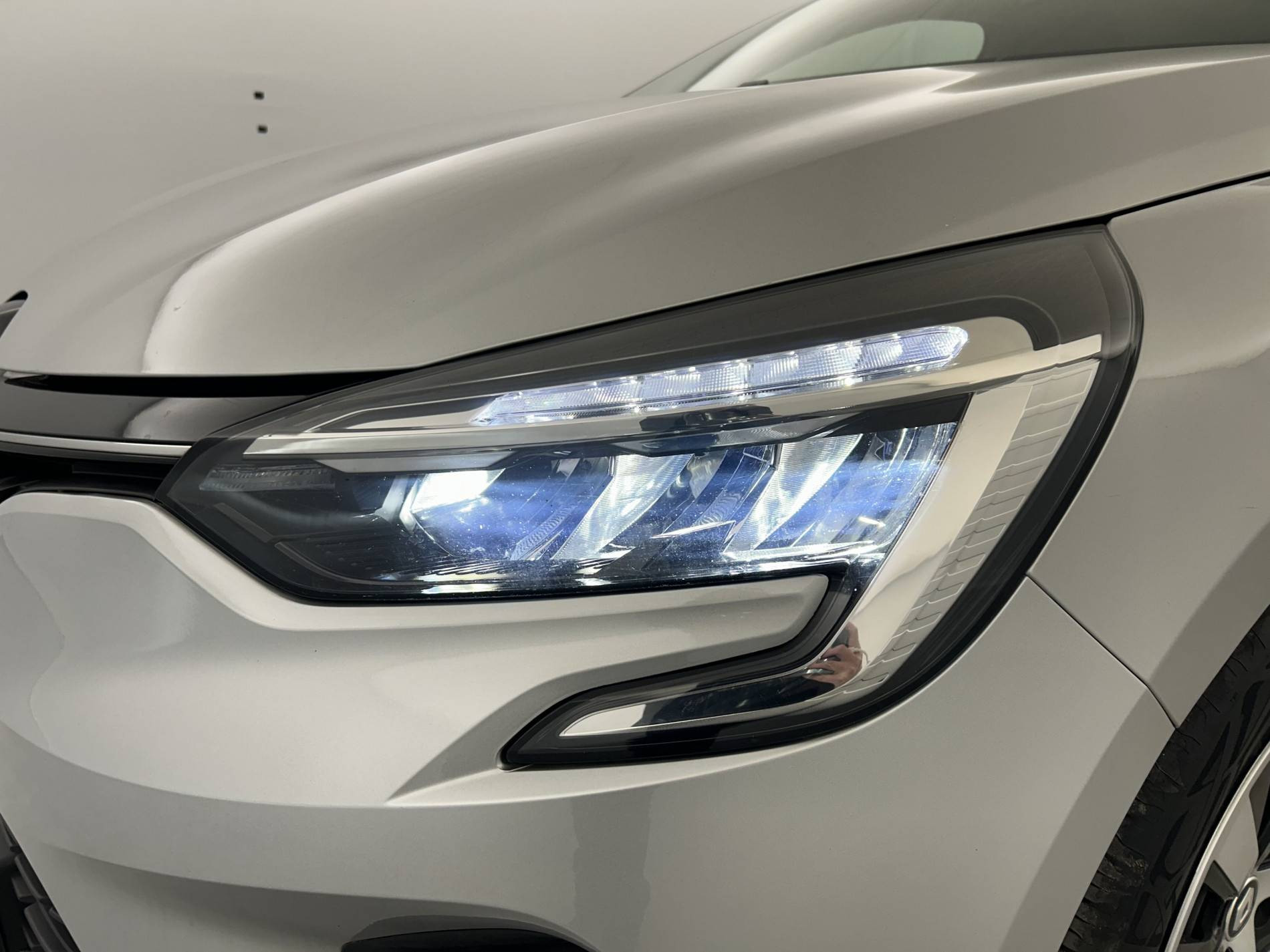 Vente en ligne Renault Clio 5 Clio TCe 90 au prix de 14 990 €