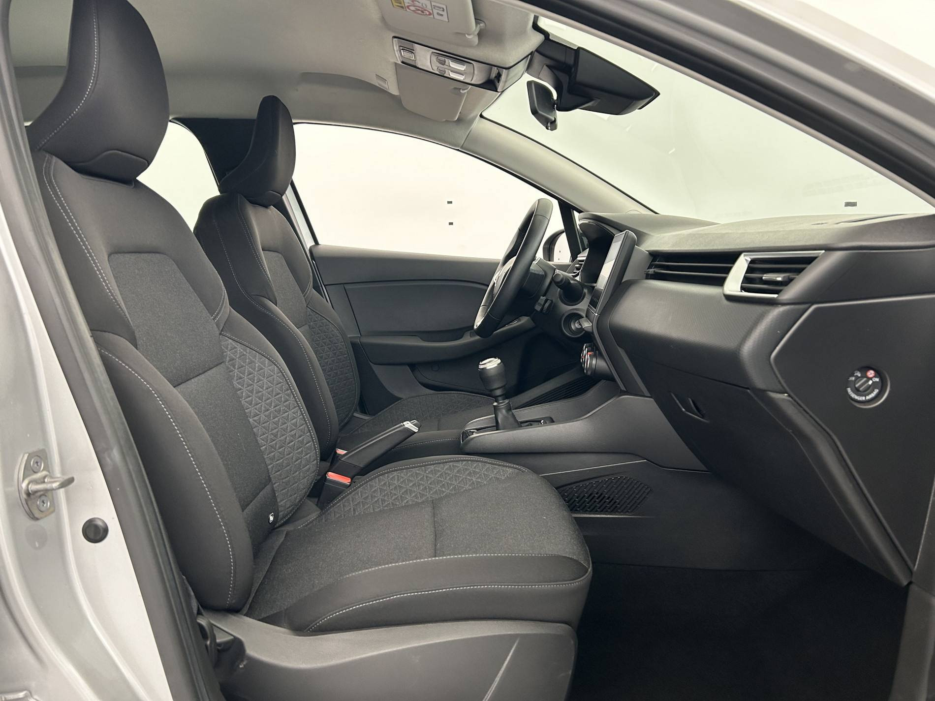 Vente en ligne Renault Clio 5 Clio TCe 90 au prix de 14 990 €