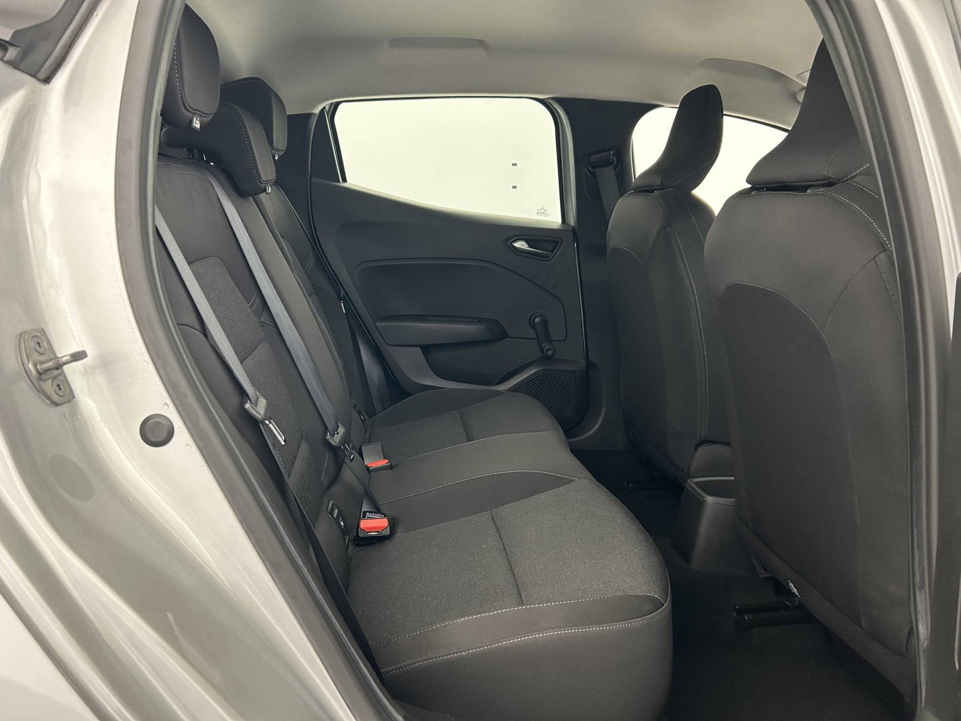 Vente en ligne Renault Clio 5 Clio TCe 90 au prix de 14 990 €