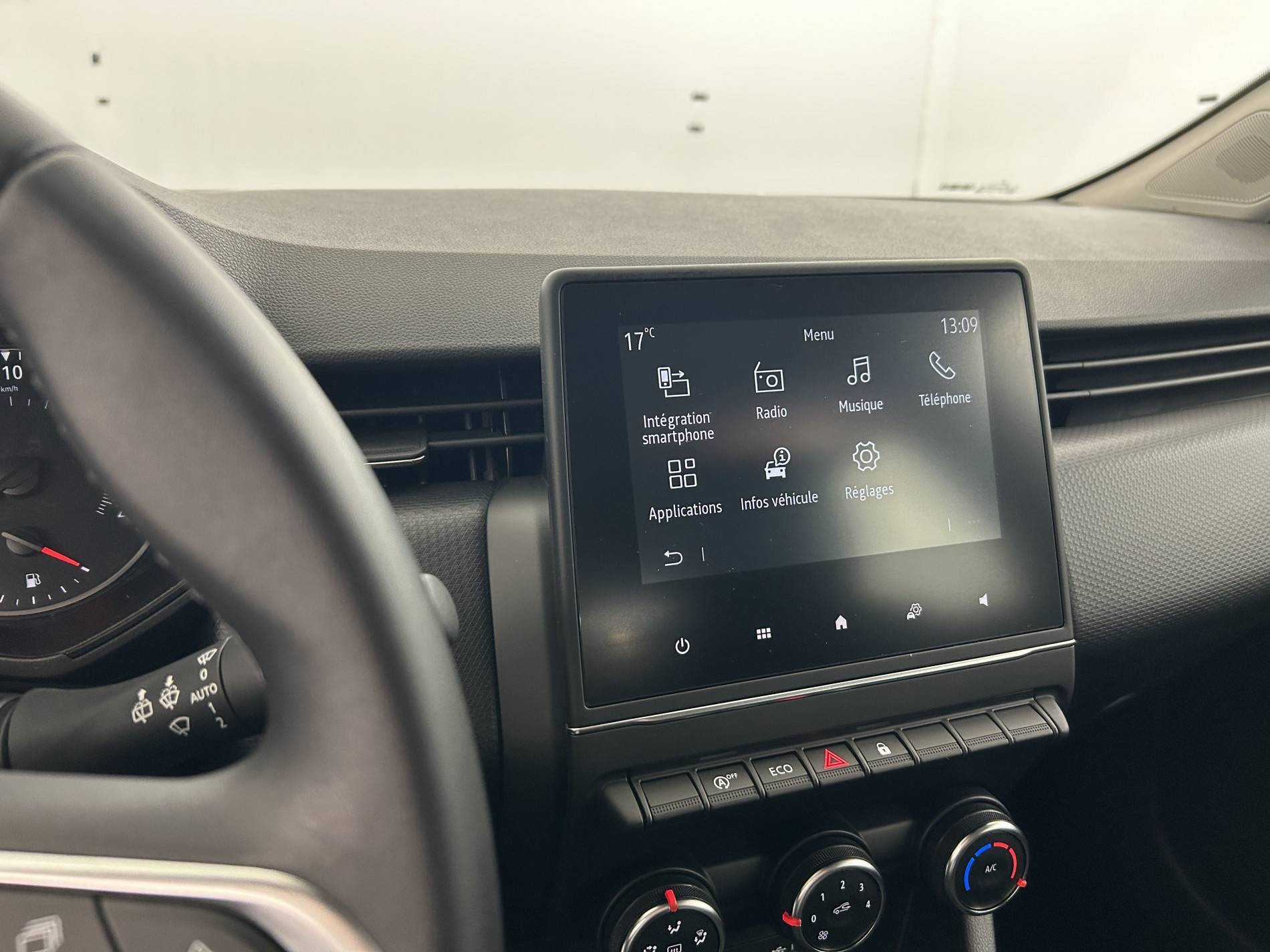 Vente en ligne Renault Clio 5 Clio TCe 90 au prix de 14 990 €