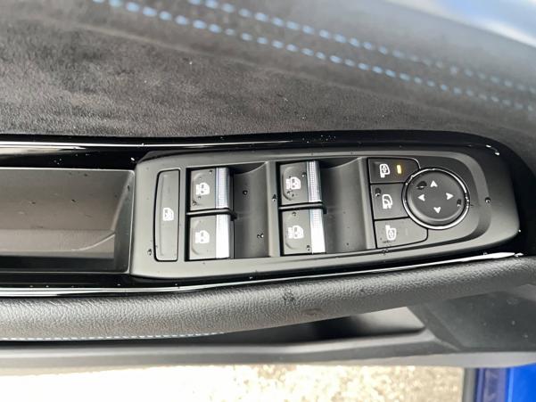 Vente en ligne Renault Austral  E-Tech hybrid 200 au prix de 40 990 €