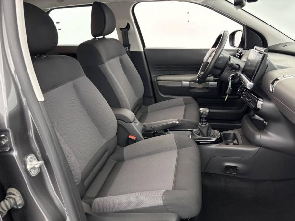 Vente en ligne Citroën C4 Cactus  BlueHDi 100 S&S BVM6 au prix de 13 490 €