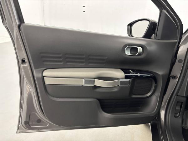 Vente en ligne Citroën C4 Cactus  BlueHDi 100 S&S BVM6 au prix de 13 490 €