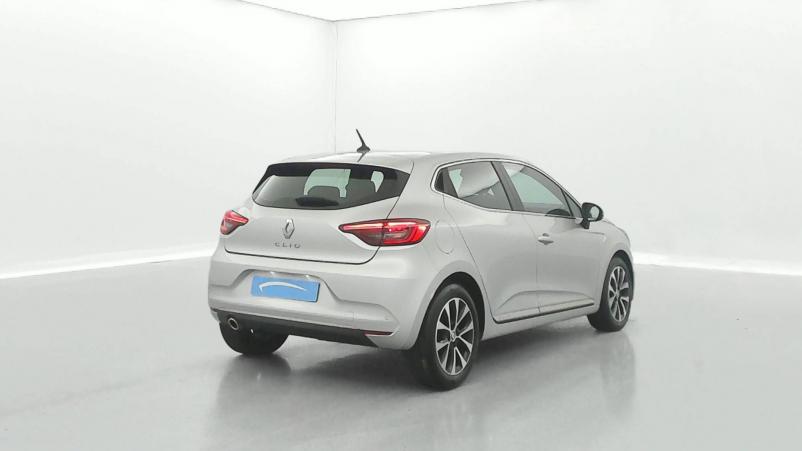 Vente en ligne Renault Clio 5 Clio TCe 90 - 21N au prix de 15 990 €