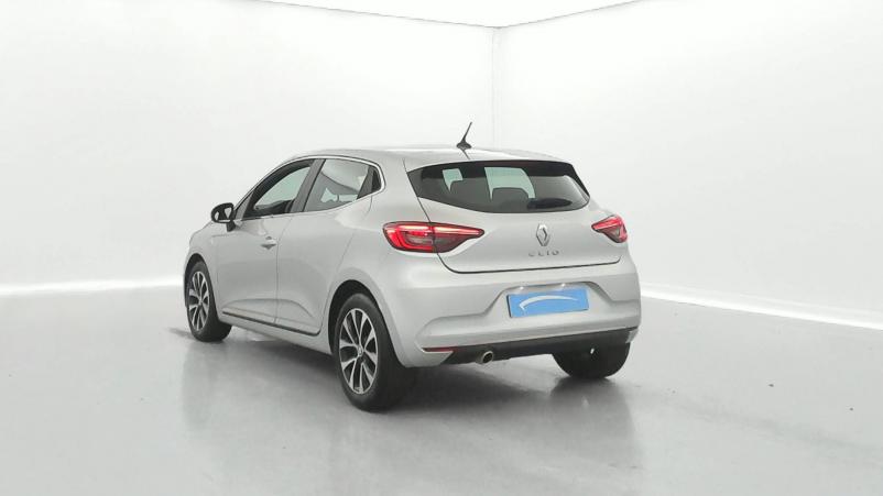 Vente en ligne Renault Clio 5 Clio TCe 90 - 21N au prix de 15 990 €