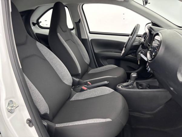 Vente en ligne Toyota Aygo X  1.0 VVT-i 72 S-CVT au prix de 16 490 €