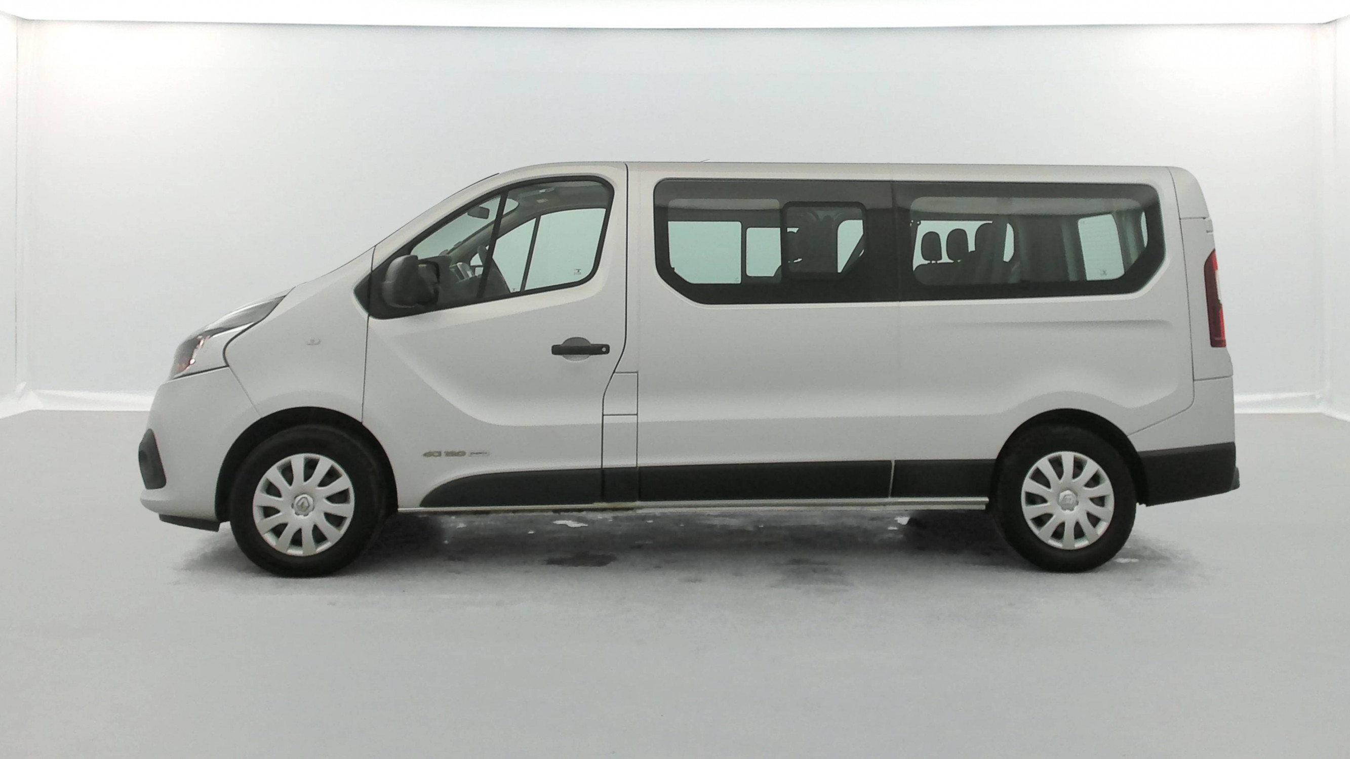 Vente en ligne Renault Trafic  L2 dCi 120 au prix de 20 990 €