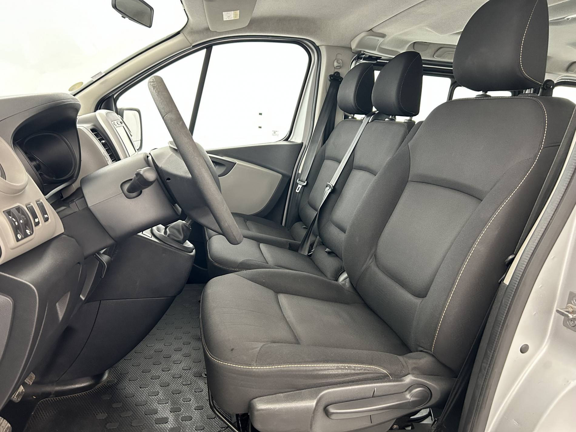 Vente en ligne Renault Trafic  L2 dCi 120 au prix de 20 990 €