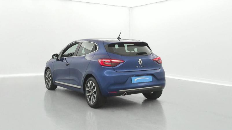 Vente en ligne Renault Clio 5 Clio TCe 90 - 21 au prix de 13 890 €