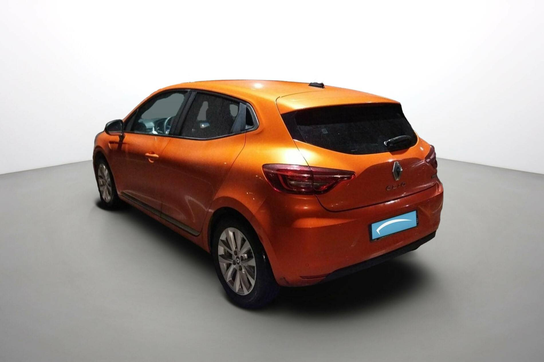 Vente en ligne Renault Clio 5 Clio E-Tech full hybrid 145 au prix de 17 990 €