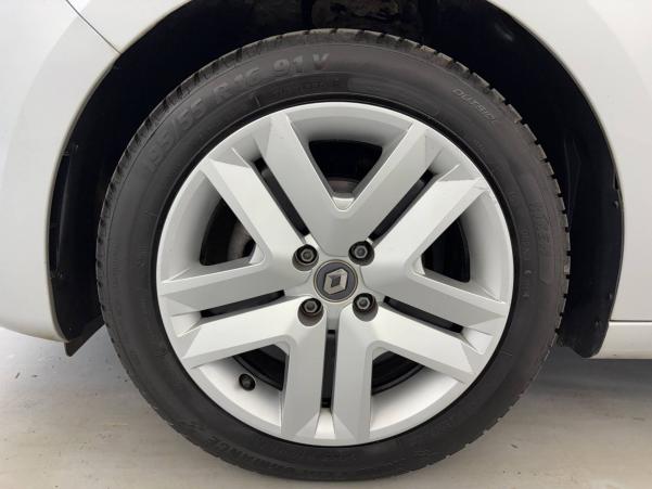 Vente en ligne Renault Clio 5 Clio TCe 90 - 21N au prix de 14 490 €