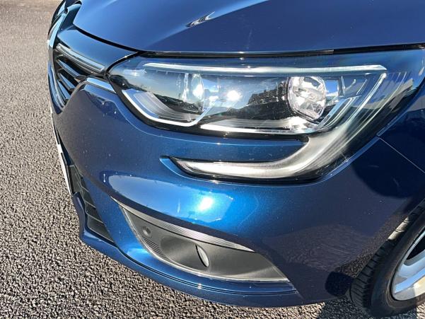 Vente en ligne Renault Megane 4 Mégane IV Berline dCi 110 Energy au prix de 13 090 €