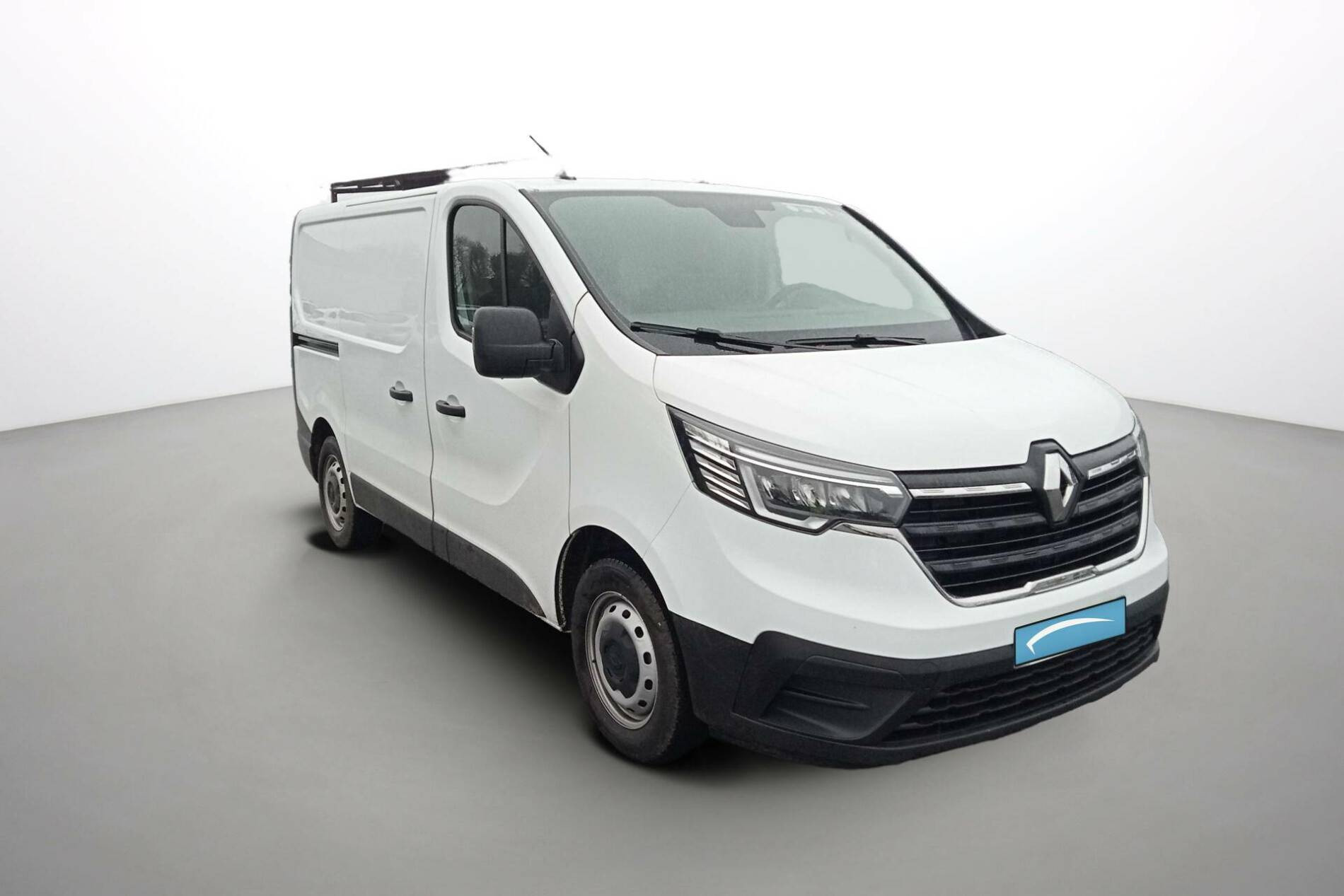 Vente en ligne Renault Trafic 3 Fourgon TRAFIC FGN L1H1 3T BLUE DCI 130 GSR2 au prix de 25 990 €
