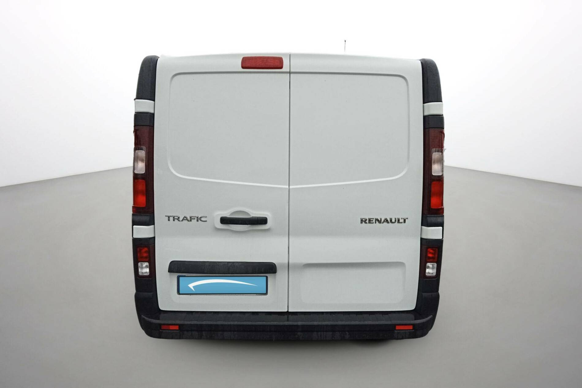 Vente en ligne Renault Trafic 3 Fourgon TRAFIC FGN L1H1 3T BLUE DCI 130 GSR2 au prix de 25 990 €