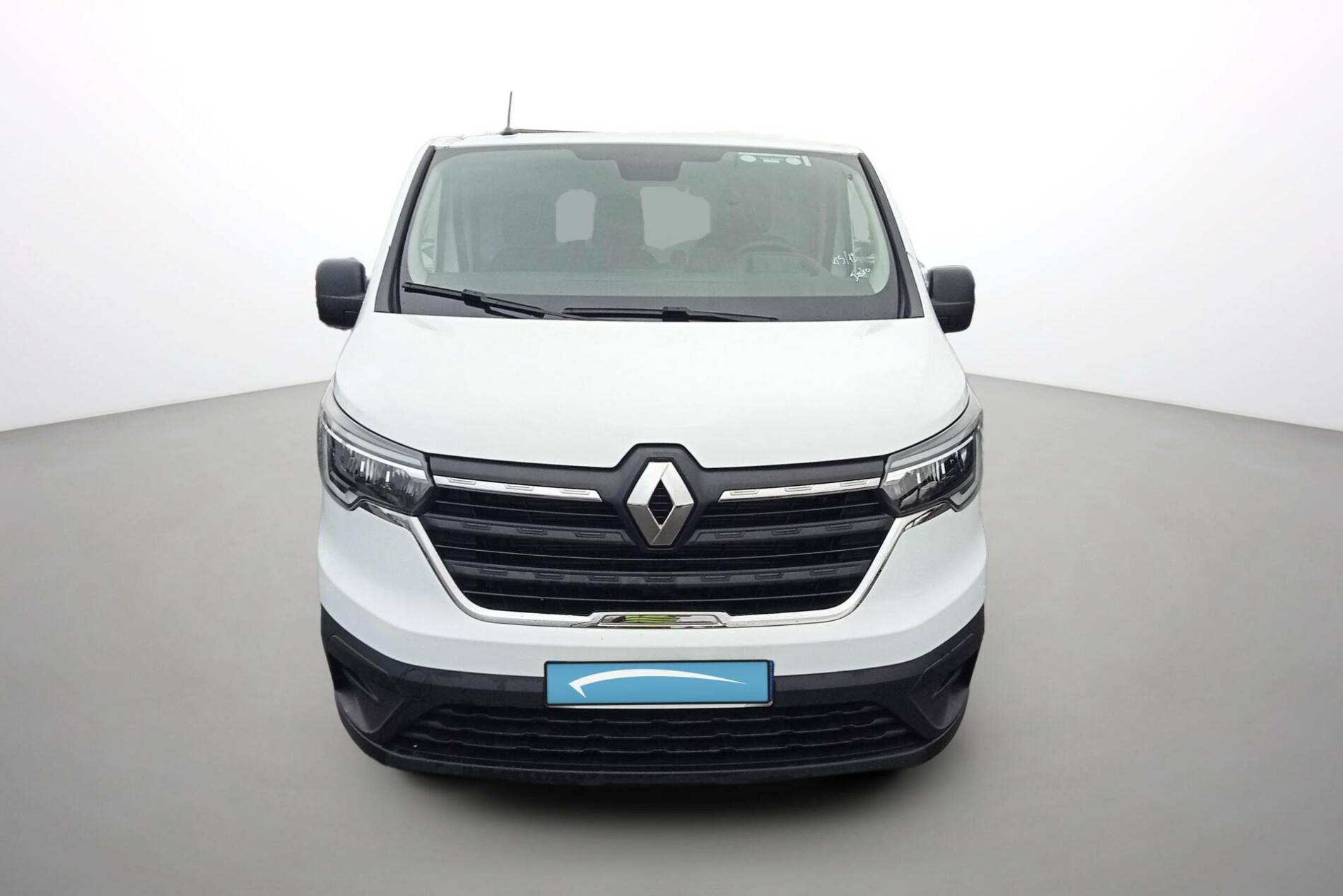 Vente en ligne Renault Trafic 3 Fourgon TRAFIC FGN L1H1 3T BLUE DCI 130 GSR2 au prix de 25 990 €
